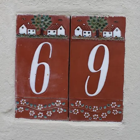 Sixtynine Casa de Férias